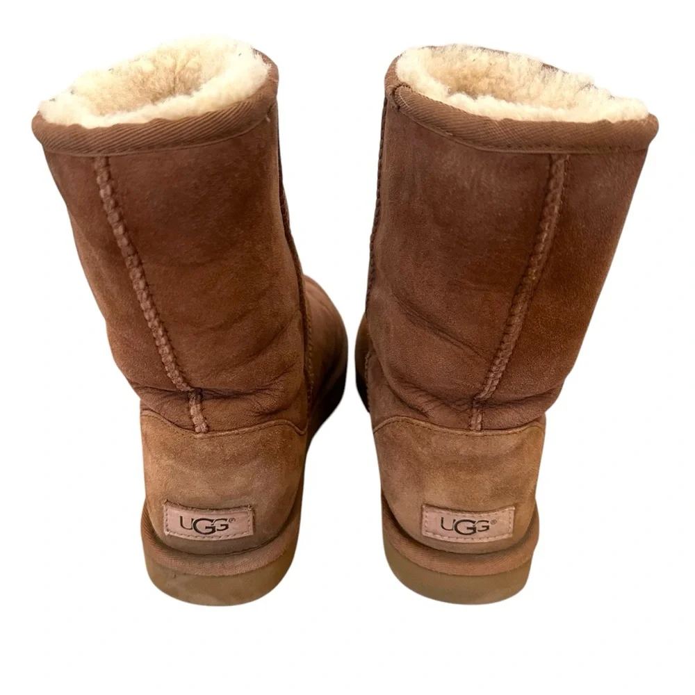 UGG Women's Classic Short II Tan Size 9 - Picture 3 of 7